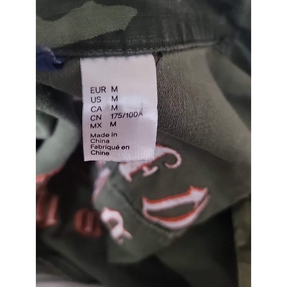 H&M NYC Divided Green Camo Jacket Orange Lettering New York Theme Sz M - Picture 7 of 9